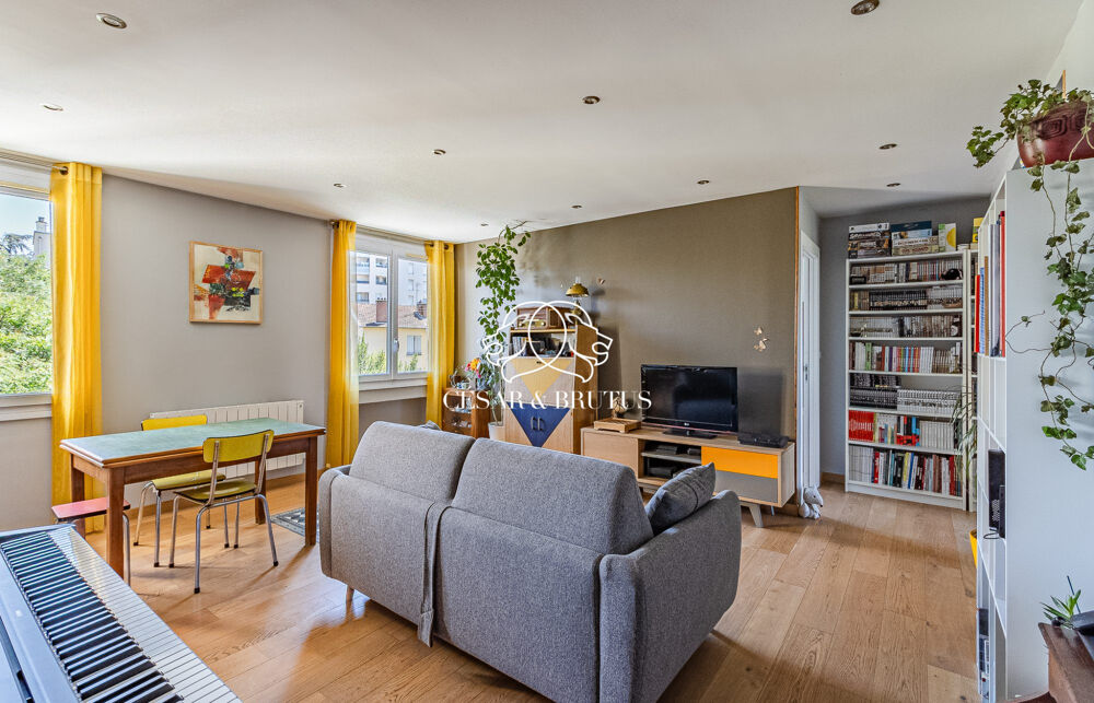 Villeurbanne - Appartement T4 de 84 m²  3 chambres  Ascen