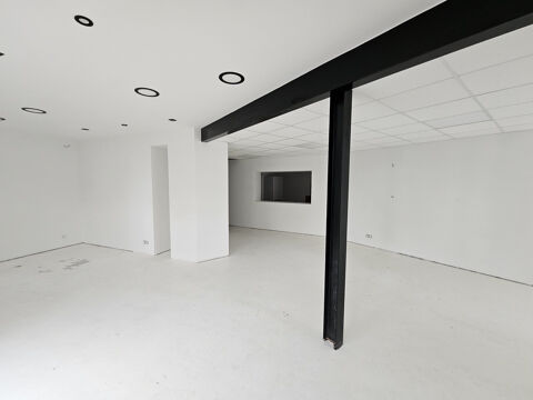   Local commercial 140 m² sur SAINTES 