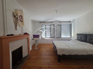  Maison à louer 6 pièces 157 m²
