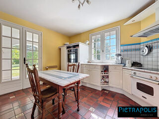  Maison � vendre 9 pi�ces 278 m�