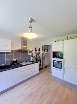  Appartement à vendre 6 pièces 130 m²