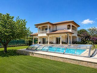 Maison 6 pièces 206 m² · à Ornex · 206 m² · 1 060 000 €