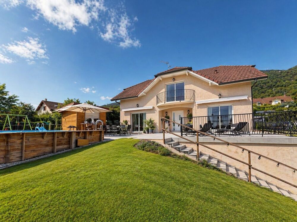Maison 6 pièces 164 m² · à Échenevex · 164 m² · 825 000 €