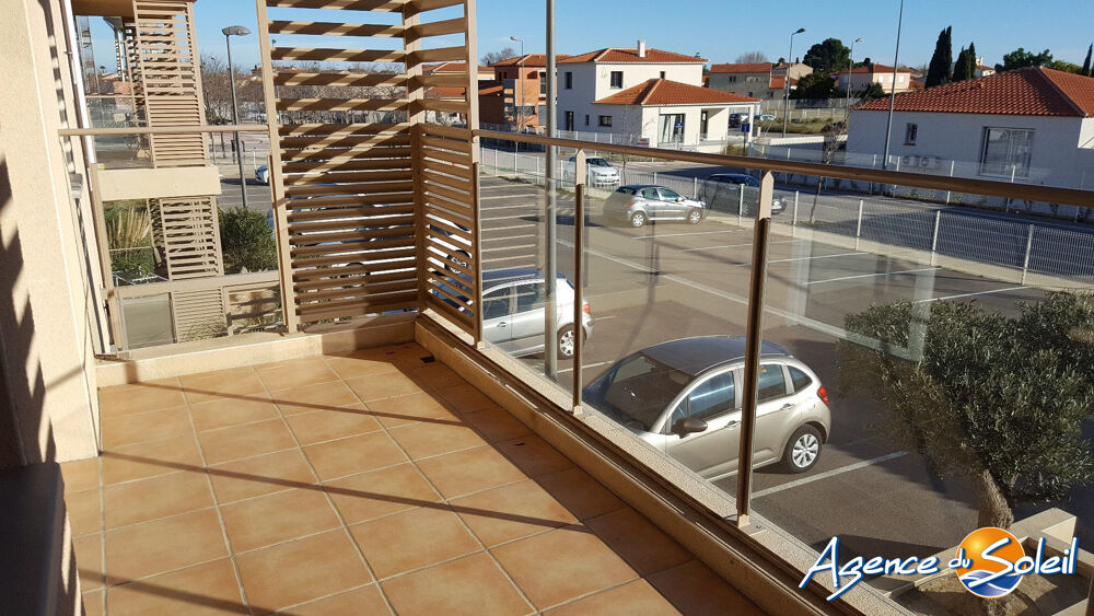 ST LAURENT DE LA SALANQUE, Appartement T2 avec terrasse et 2 par