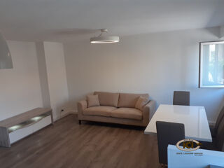  Appartement à louer 3 pièces 60 m²