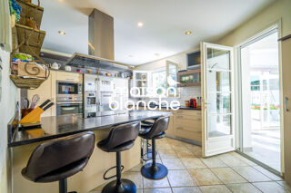  Maison � vendre 8 pi�ces 210 m�