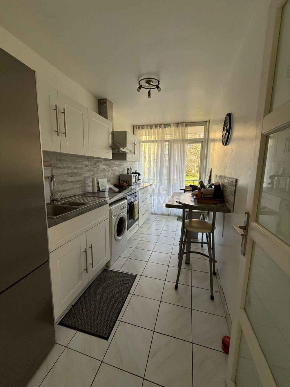 superbe appartement 3 pièces dans résidence calme d une superf