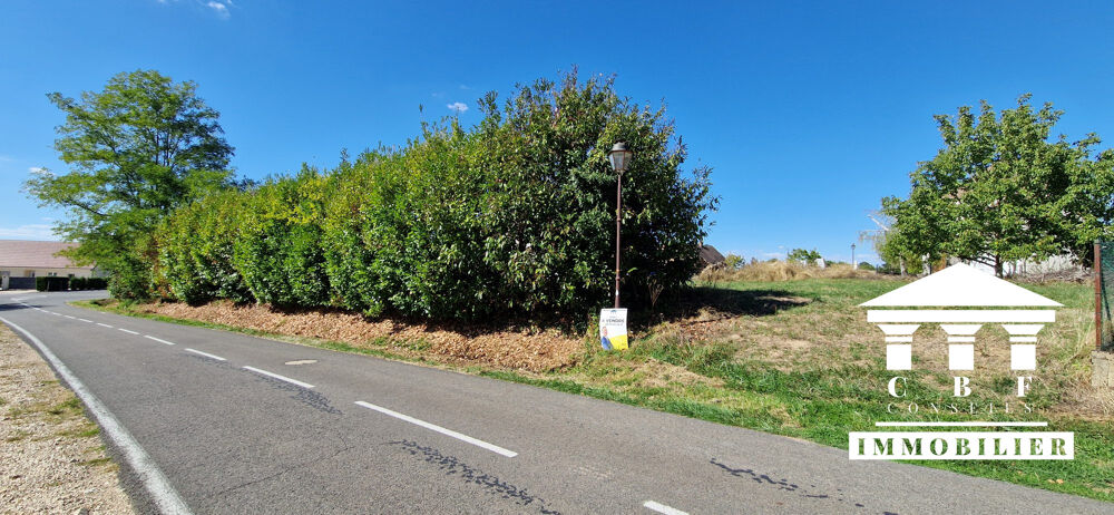   Terrain constructible de 895m² Hors lotissement à L'ABERGEMENT 