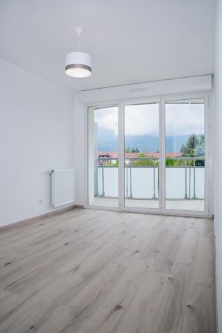  Appartement à louer 4 pièces 1 m² Saint-genis-pouilly