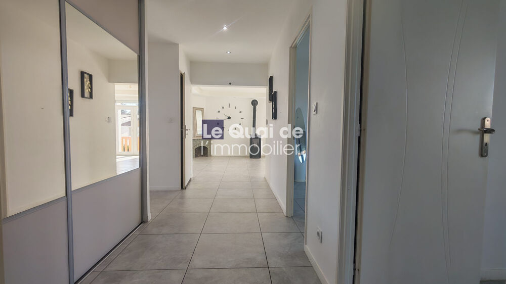 Vente Maison A VENDRE : MAISON SPACIEUSE ENTIEREMENT RENOVEE Le pont-de-beauvoisin