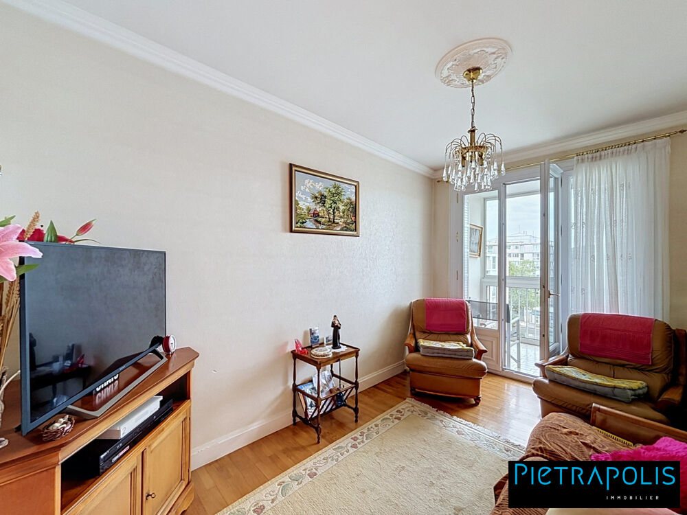 Vente Appartement CALUIRE-ET-CUIRE – BOURG – APPARTEMENT 84 M² – 2/3 CHAMBR Caluire-et-cuire