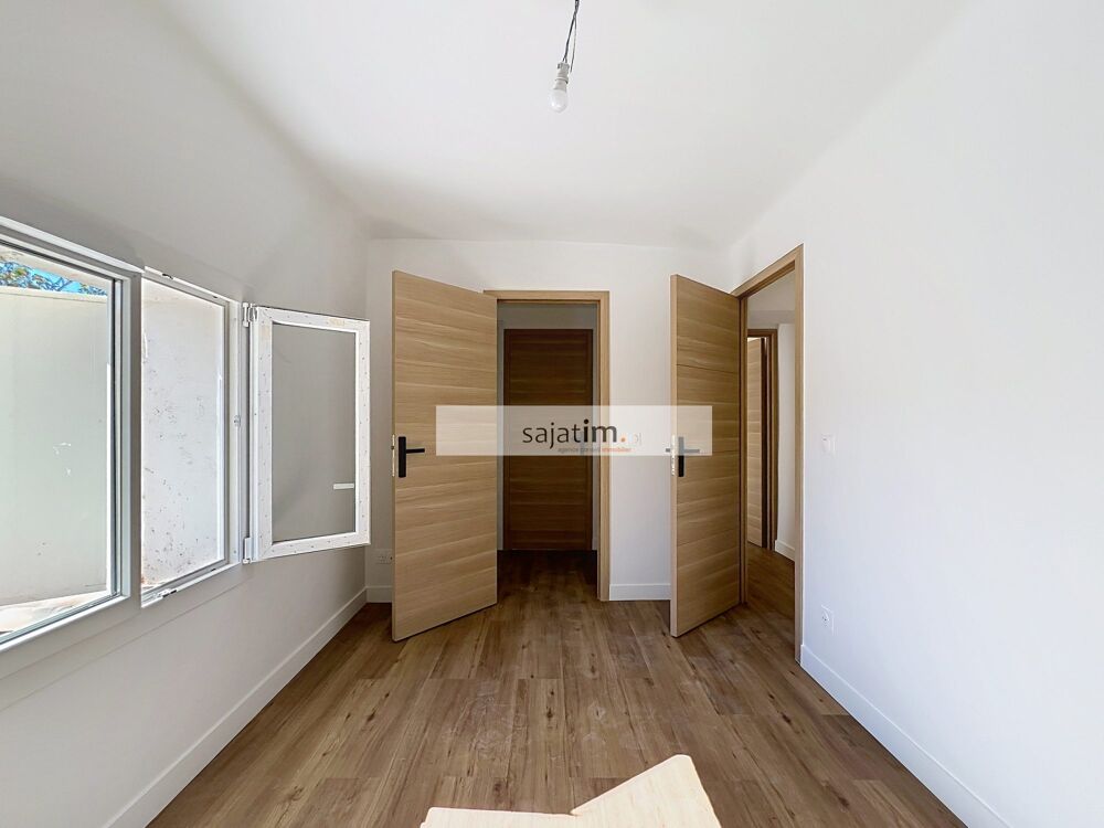 Vente Maison SANARY BEAUCOURS VILLA T5 de 110 m² avec jardin et garage Sanary-sur-mer