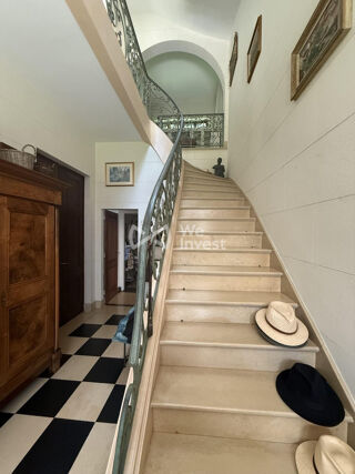  Maison � vendre 9 pi�ces 268 m�