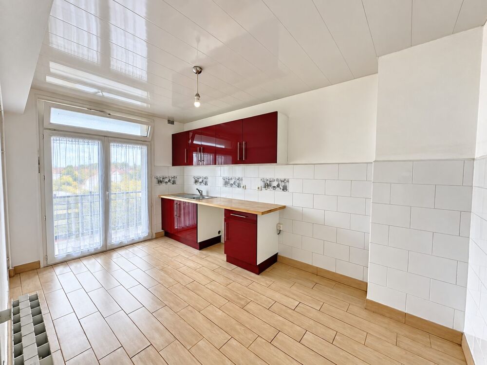 Un ensemble de 4 appartements vacants à vendre, destinés à l'