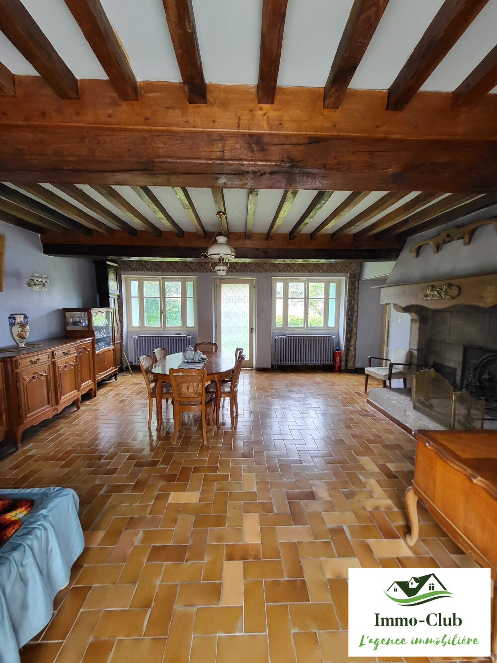 Maison avec 4 hect de terrain