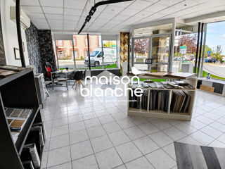  Immeuble � vendre 326 m�