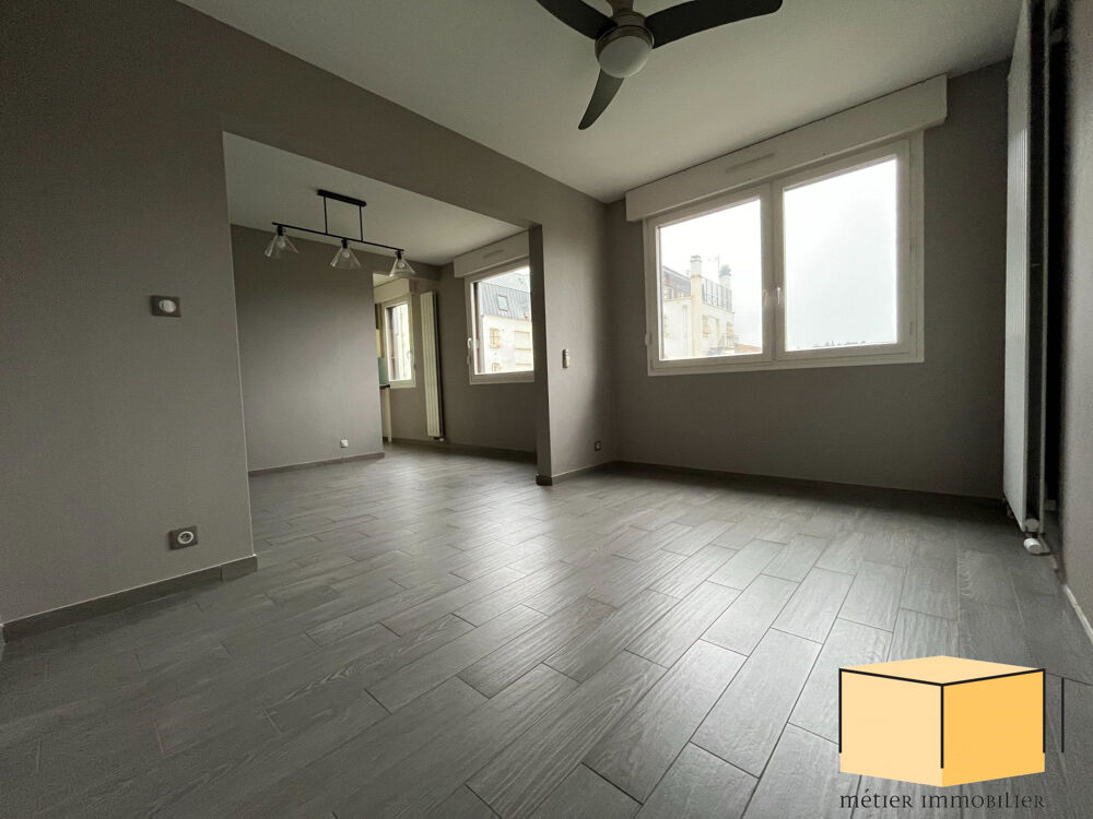 Location Appartement 2 pièces, avec cave et garage, à BELLEY (01300) Belley