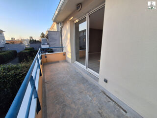  Appartement à louer 3 pièces 75 m²