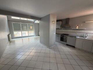  Appartement à louer 3 pièces 70 m²