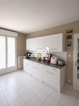  Maison à louer 6 pièces 160 m²