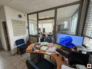  Immeuble � vendre 650 m�