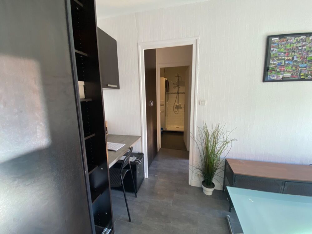 Location Appartement COQUET T2 AVEC STATIONNEMENT Lyon 8