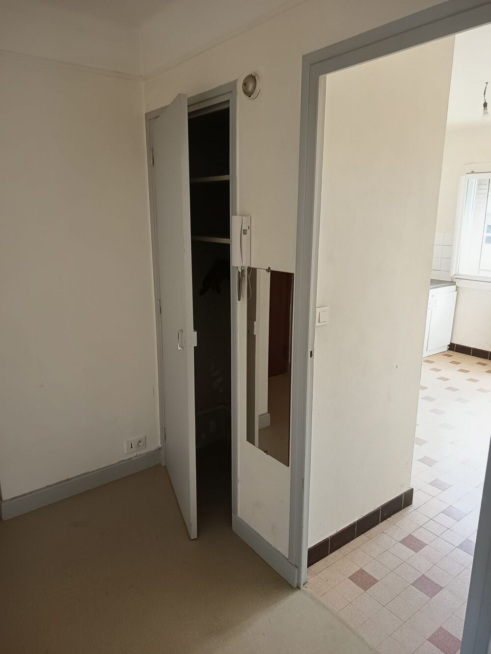 Appartement T2 lumineux avec terrasse et cave