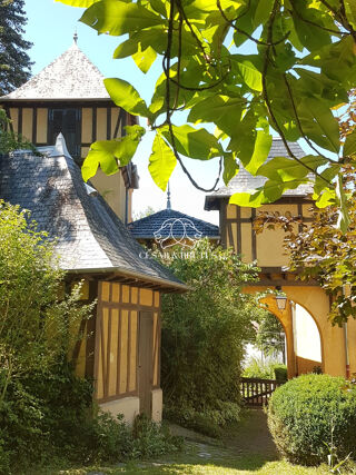  Propri�t�/ch�teau � vendre 8 pi�ces 214 m� Saint-pierre-le-vieux