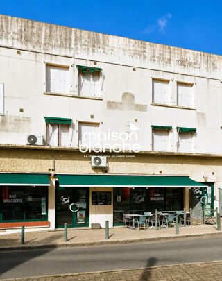  Immeuble � vendre 585 m�