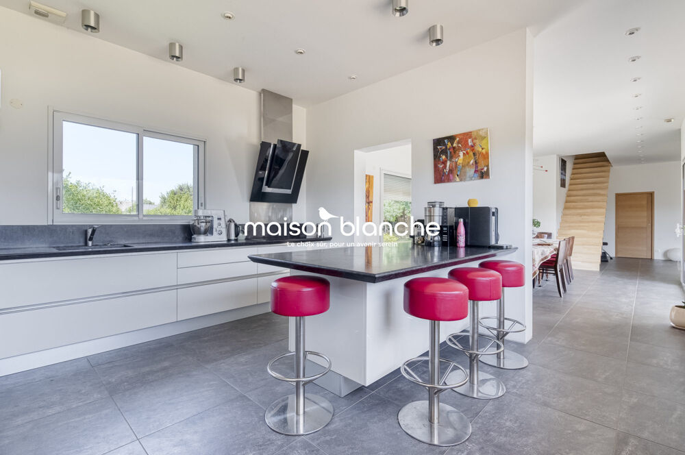 MAISON CONTEMPORAINE D'EXCEPTION  À 20 MIN AU NORD D'ANG
