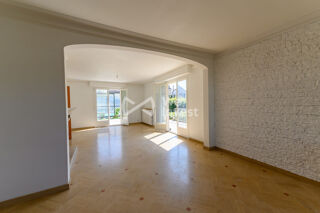  Maison à vendre 8 pièces 180 m²