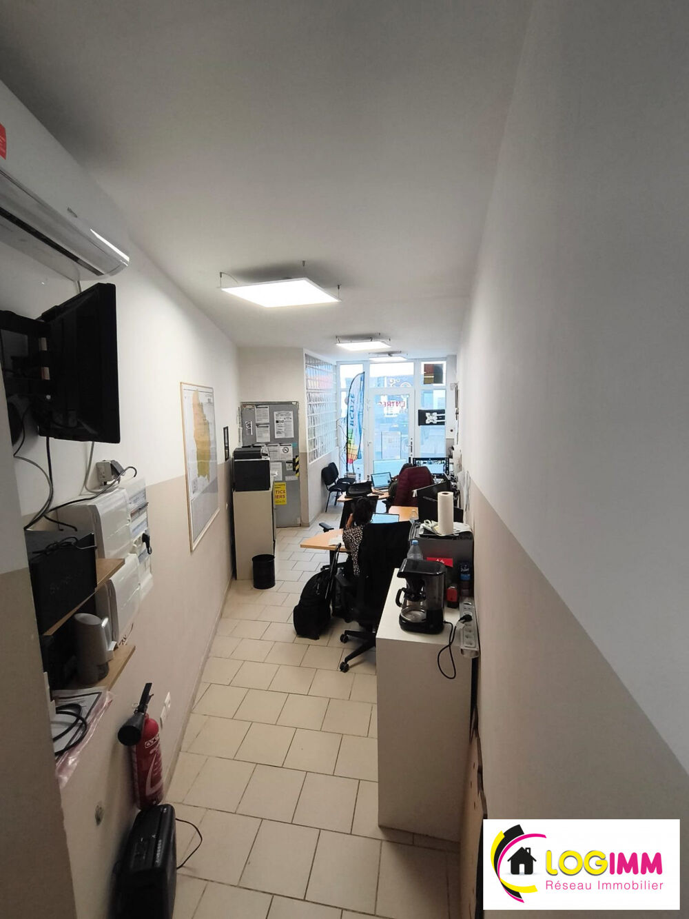 Vente Immeuble Immeuble composé d'un local Commercial et d'un T2 meublé tous Denain