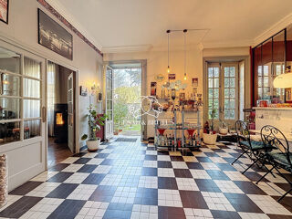  Maison à vendre 6 pièces 274 m²