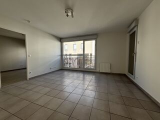  Appartement à louer 2 pièces 42 m²
