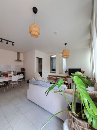  Appartement à louer 3 pièces 57 m²