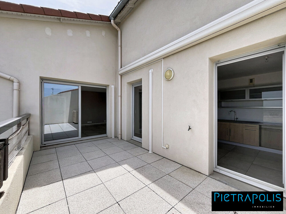 Appartemment T4 avec une terrasse de 15 m2 et un garage