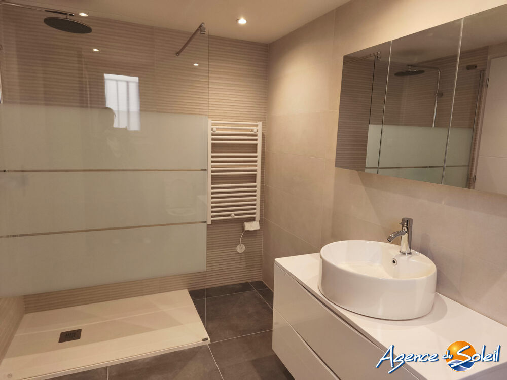 Appartement T3 en duplex avec balcon et parking privatif