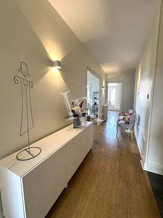  Appartement à louer 3 pièces 113 m²