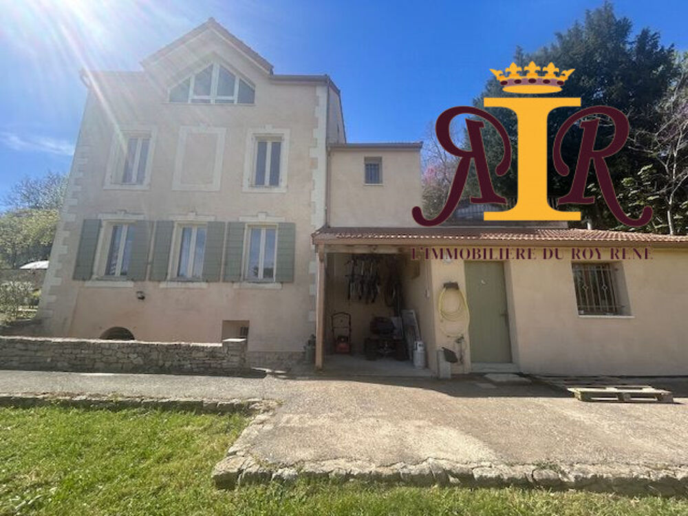 Proche centre ville, maison année 30 avec terrain et piscine