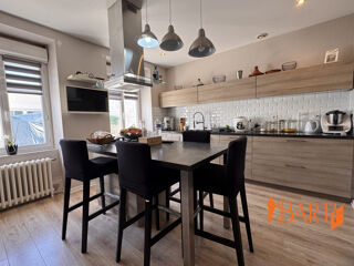  Maison � vendre 8 pi�ces 230 m�