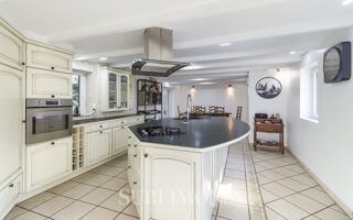  Maison à vendre 8 pièces 179 m²