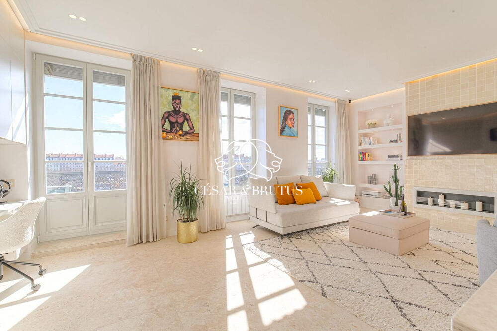 Appartement 3 pièces 90 m² · à Lyon 2 · 90 m² · 680 000 €