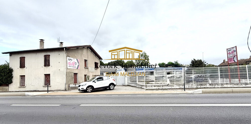 LOCAUX COMMERCIAUX ET HABITATION