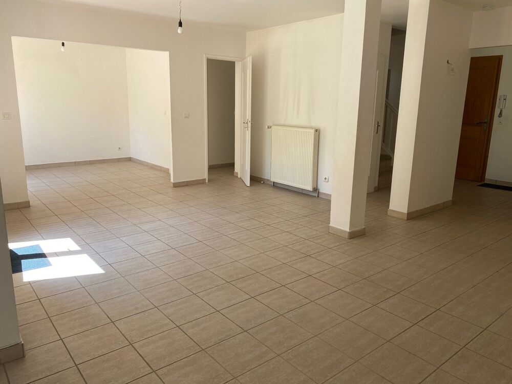 Maison familiale non-meublé