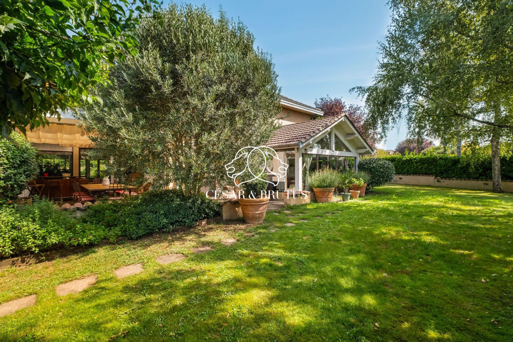 MAISON CHARLY - 8 PIECES 308m² - JARDIN SOIGNE 1909m²