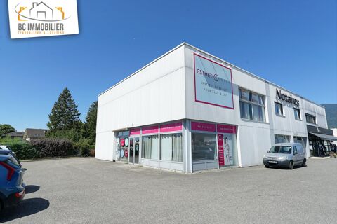 Grand local commercial id&eacute;alement situ&eacute; &agrave; S&eacute;gny 4600 01170 Ségny