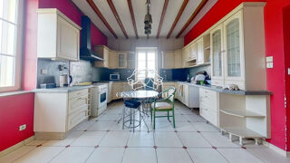  Maison  vendre 10 pices 385 m