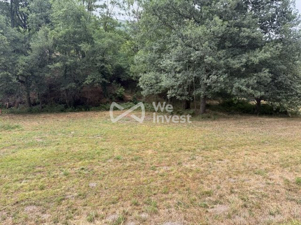   grand terrain de 3800m² avec permis 