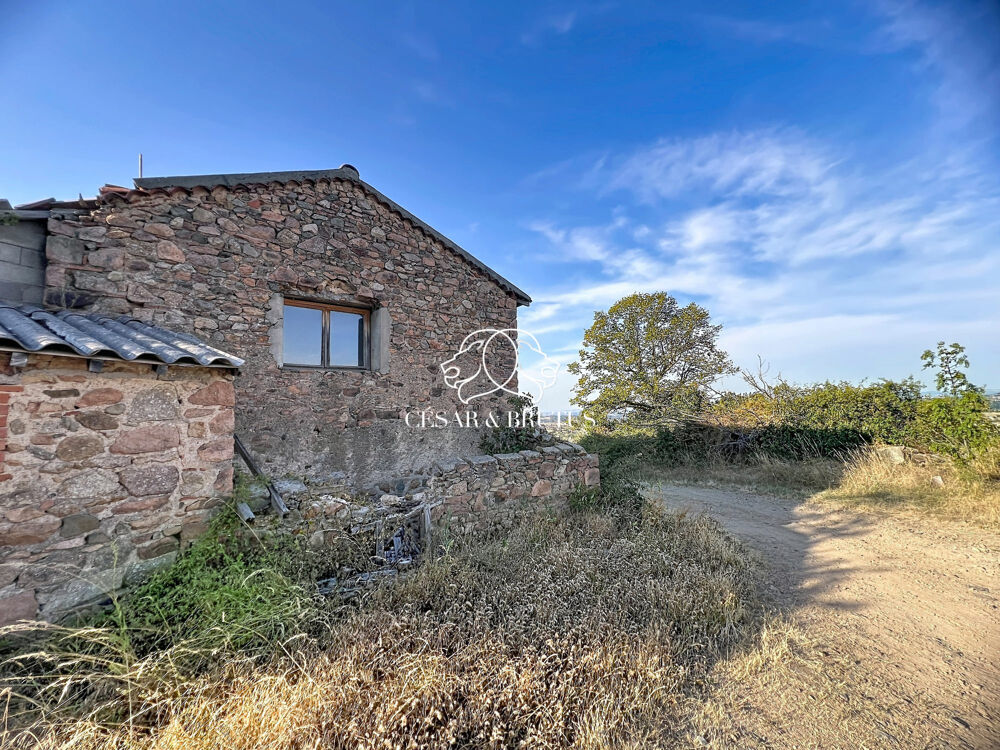 Potentiel exceptionnel : Ancien corps de ferme de 750 m² bâtis