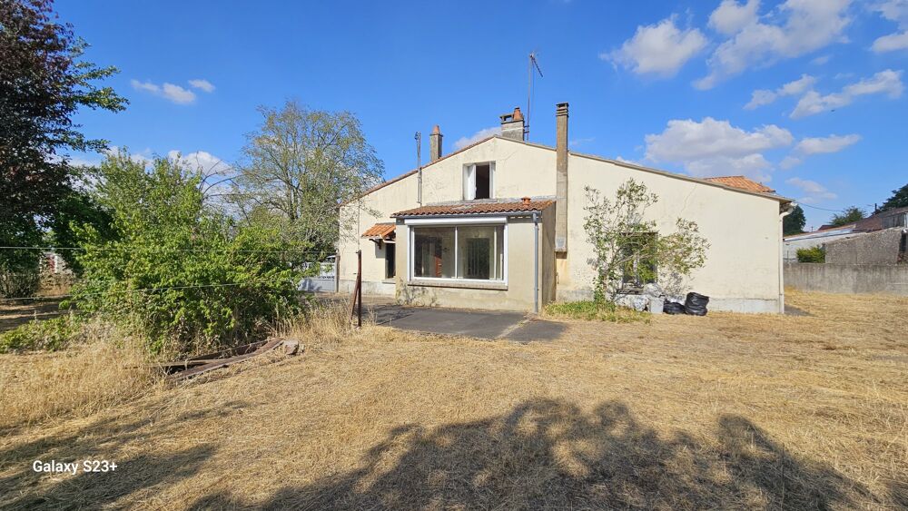 MAISON EN PIERRE A RENOVER